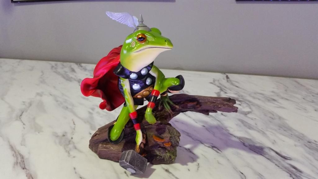 thor frog diorama